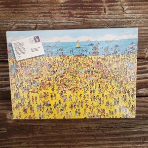 Where's Waldo? On The Beach Jigsaw Puzzle - 100 Pieces